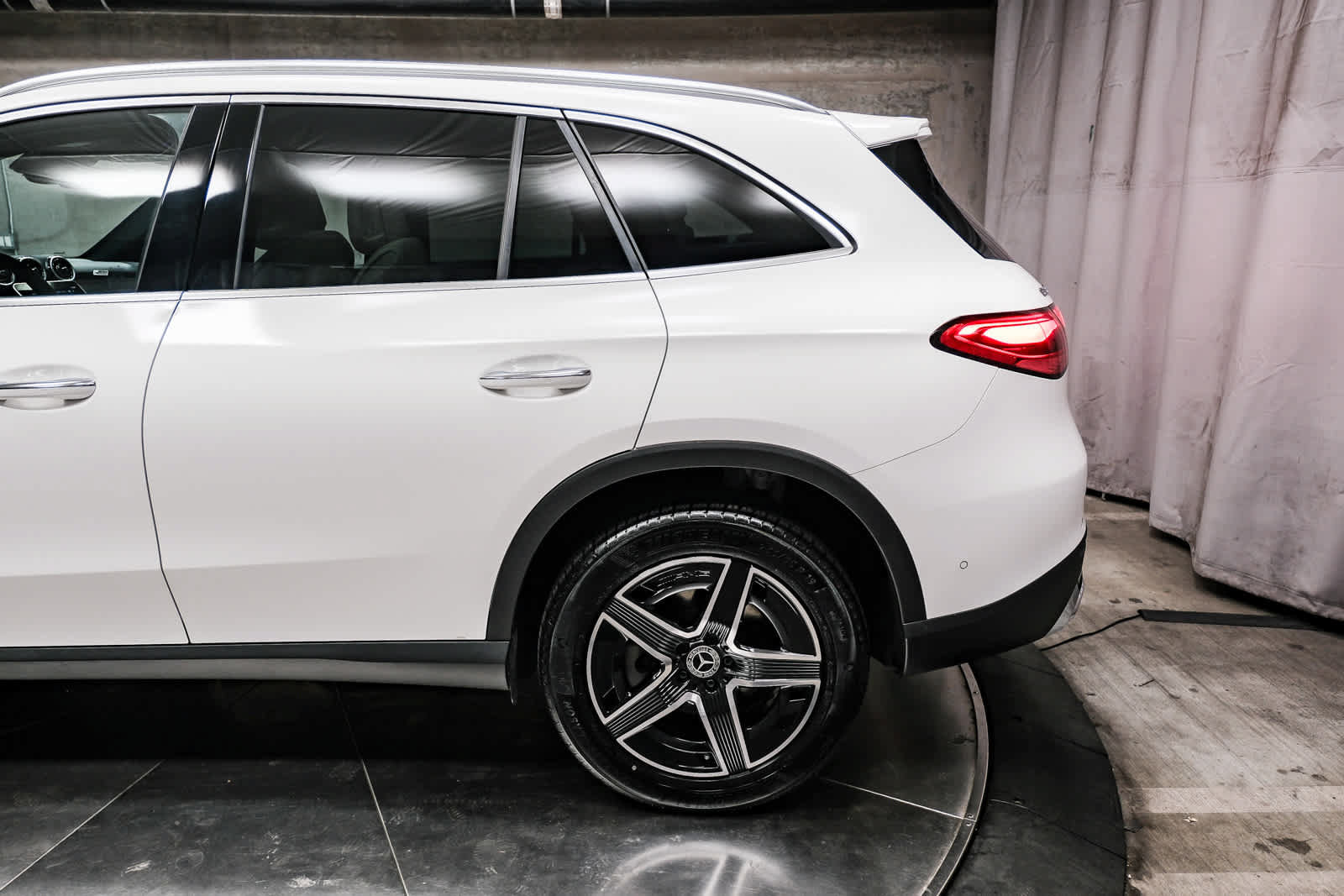 Certified 2026 Mercedes-Benz GLC 300 image 8