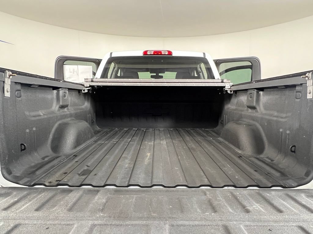 Used 2017 Chevrolet Silverado 1500 LT w/ True North Edition AWD/4WD image 13