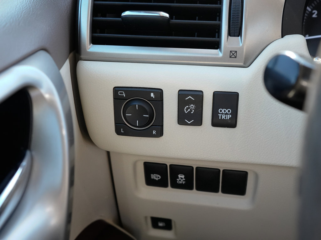 Used 2019 Lexus GX 460 Premium w/ Premium Package image 20