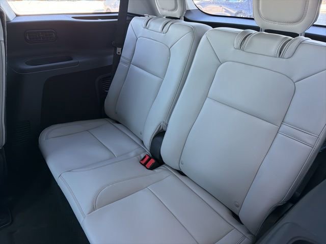 New 2026 Lincoln Aviator AWD image 8