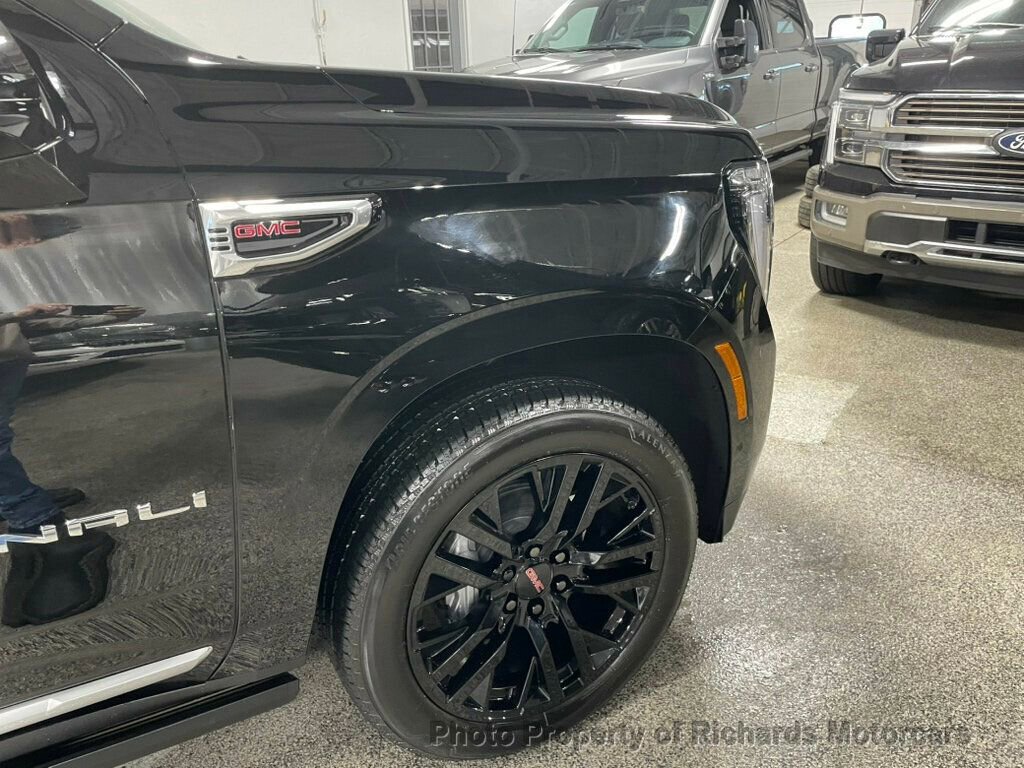 Used 2026 GMC Yukon Denali w/ Sun & Power Step Package image 8