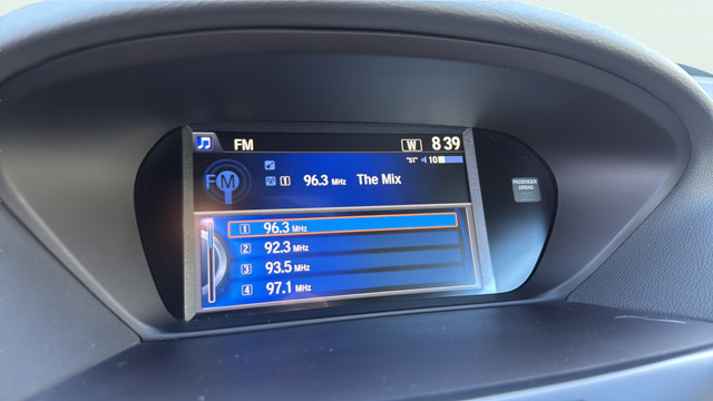 Used 2016 Acura TLX FWD image 17