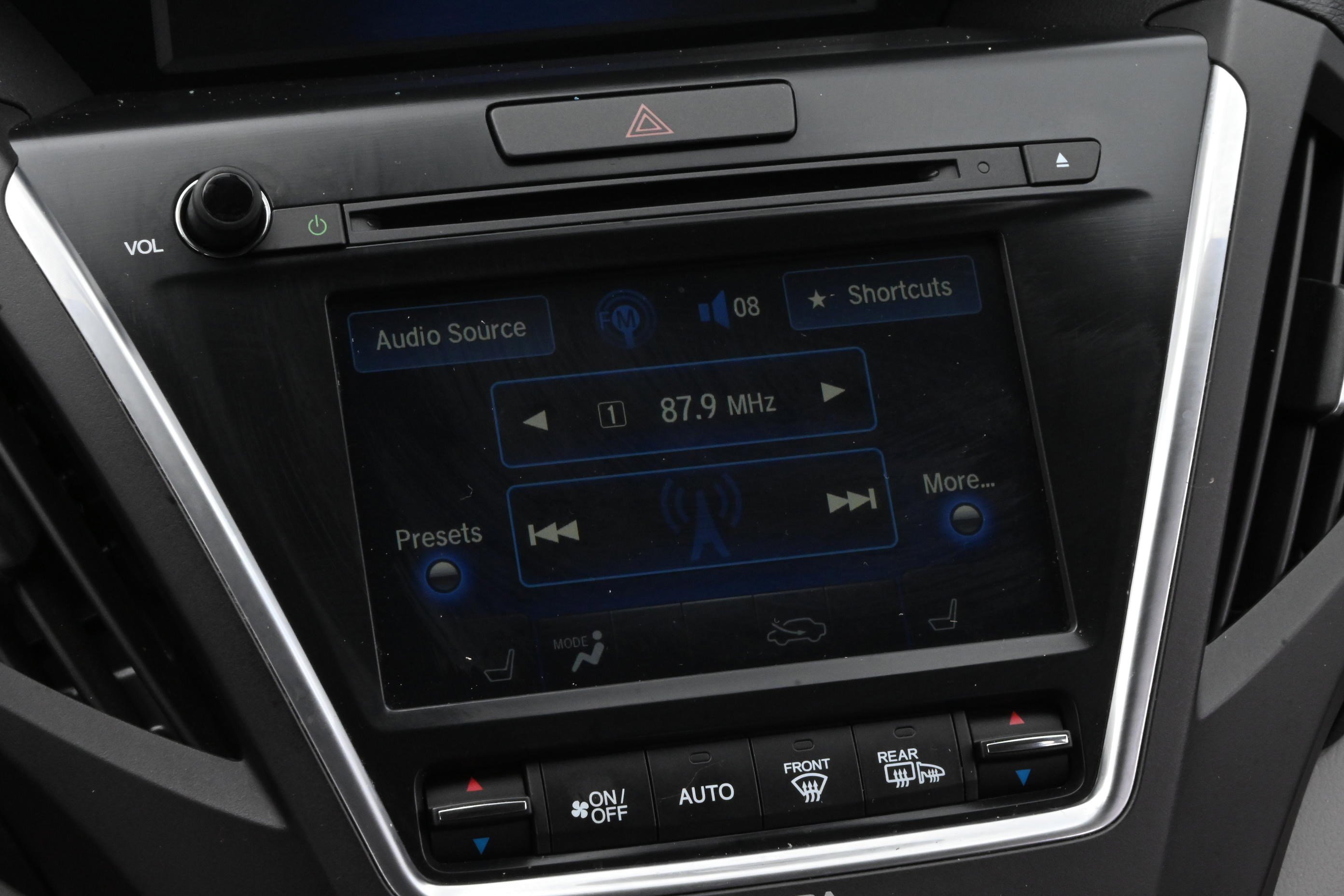Used 2015 Acura MDX FWD image 21