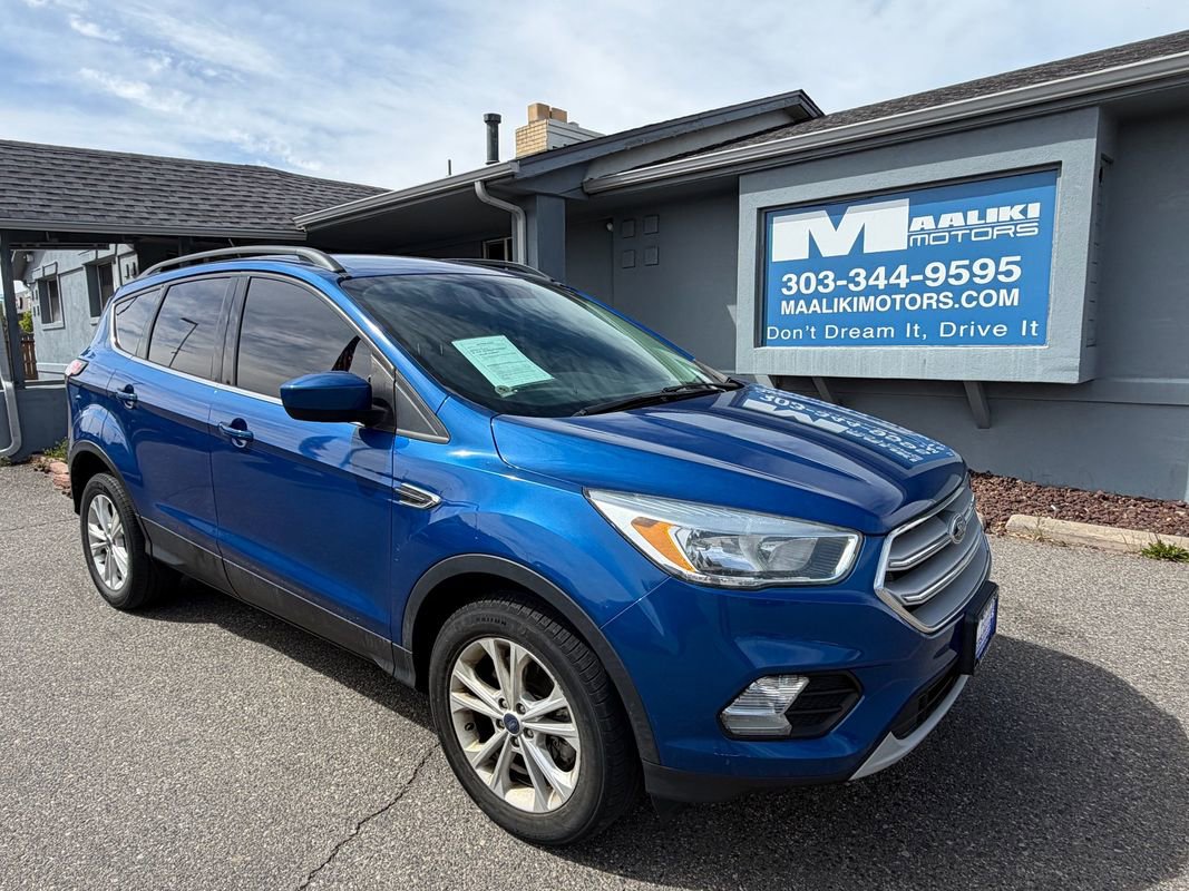 Used 2018 Ford Escape SE w/ SE Sync 3 Package image 1