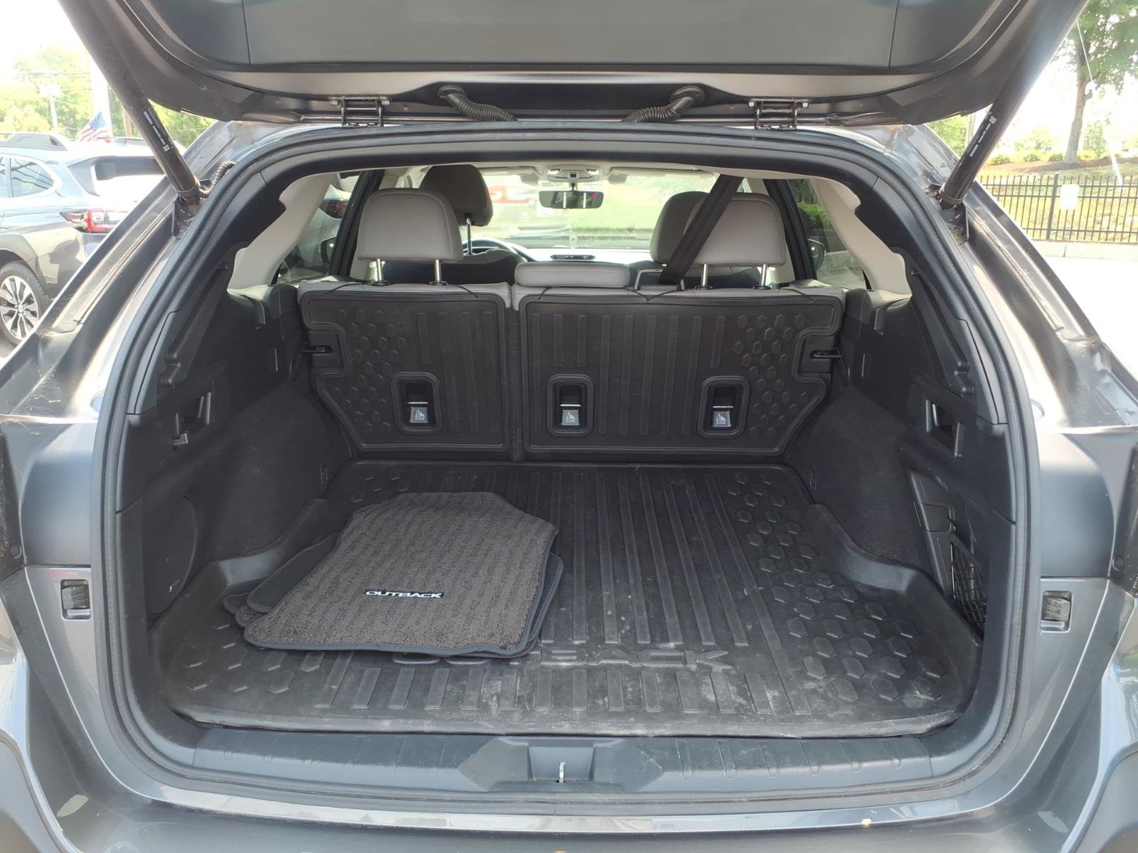 Used 2020 Subaru Outback Limited AWD/4WD image 13