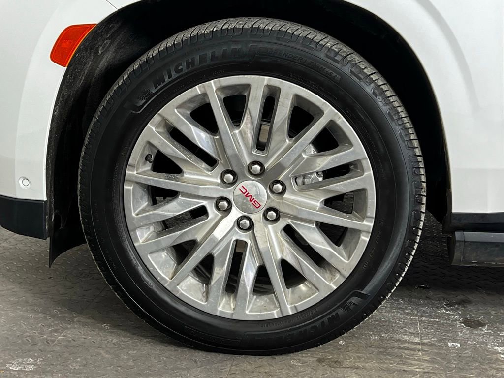 Used 2023 GMC Yukon XL Denali w/ Denali Reserve Package image 13