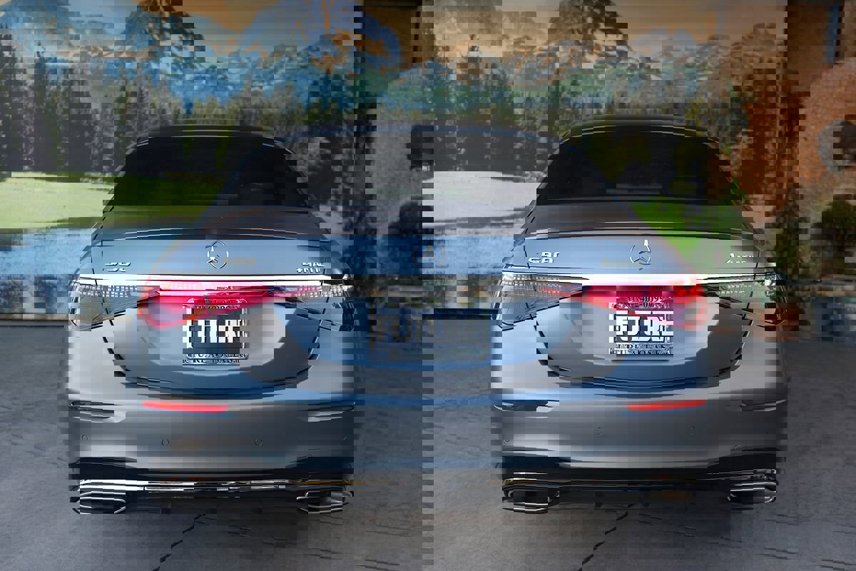 Used 2023 Mercedes-Benz S 580 4MATIC Sedan image 5