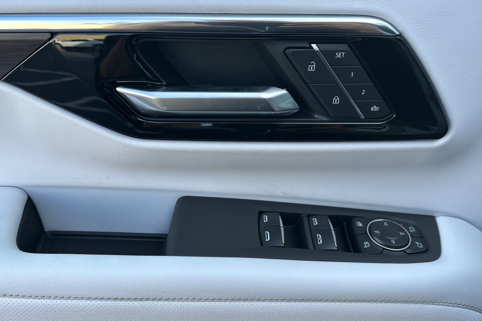 New 2026 Chevrolet Suburban Premier w/ Sun And Tow Package image 11