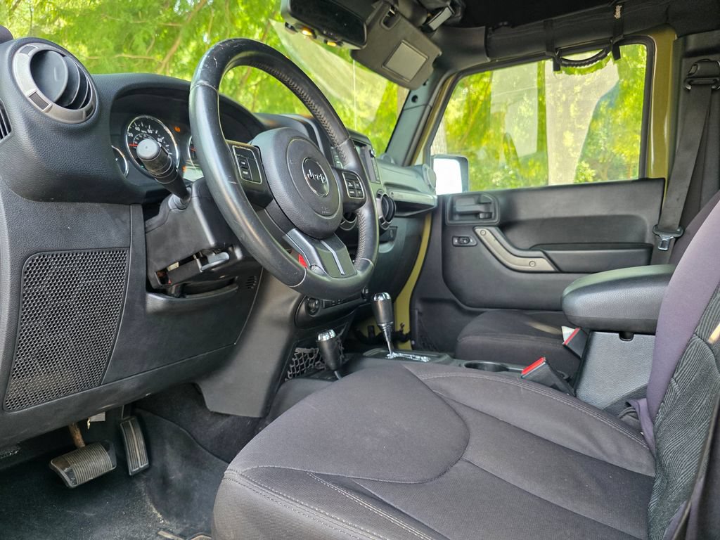 Used 2013 Jeep Wrangler Unlimited Sport AWD/4WD image 16