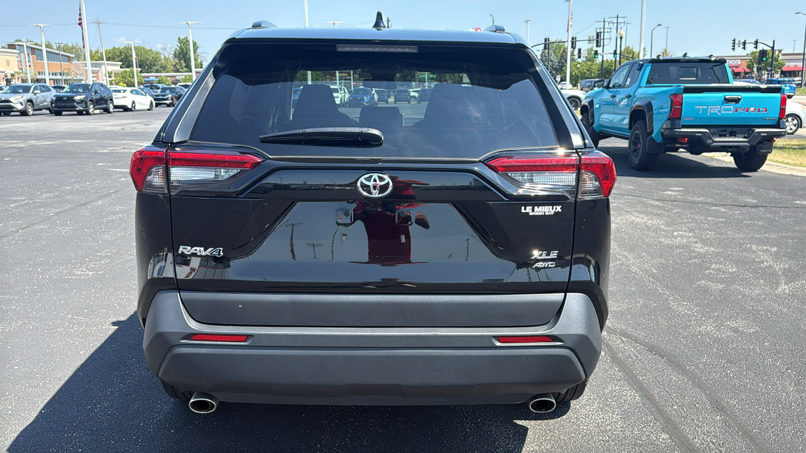 Certified 2025 Toyota RAV4 XLE AWD/4WD image 6