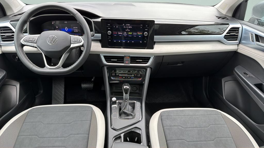 New 2026 Volkswagen Taos SE FWD image 11