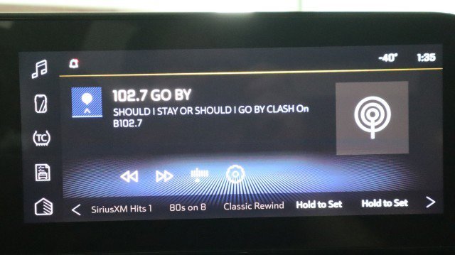 Used 2024 Chevrolet Trax LT w/ Sunroof Package image 14