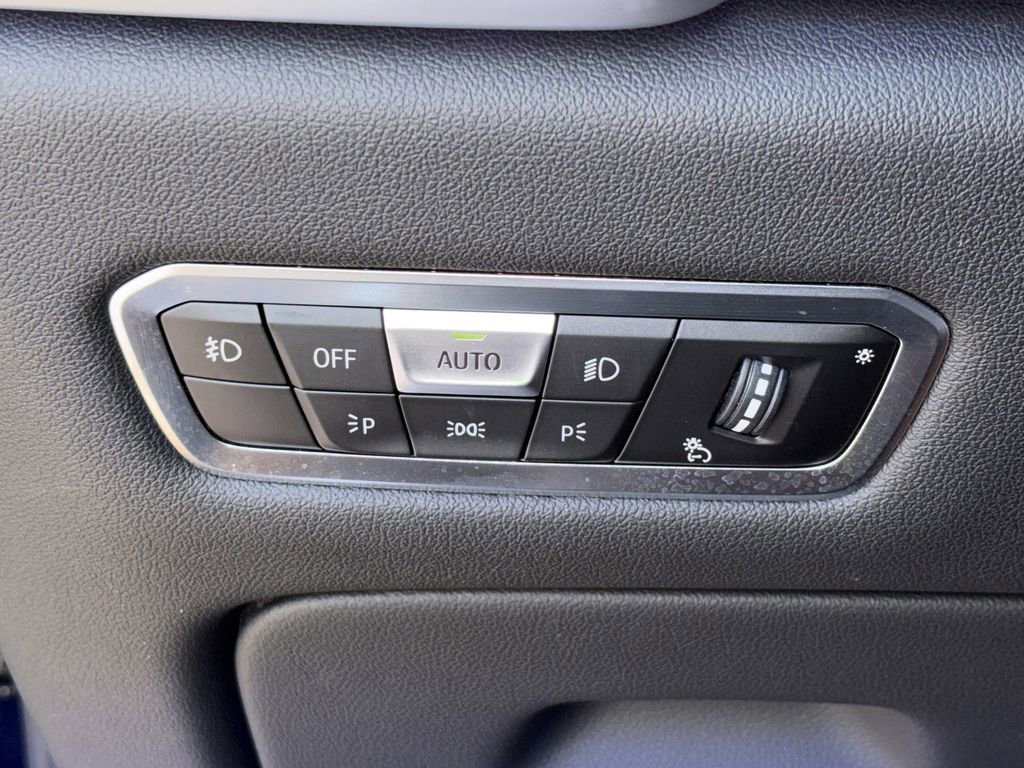 Used 2021 BMW X5 M50i w/ Executive Package image 14