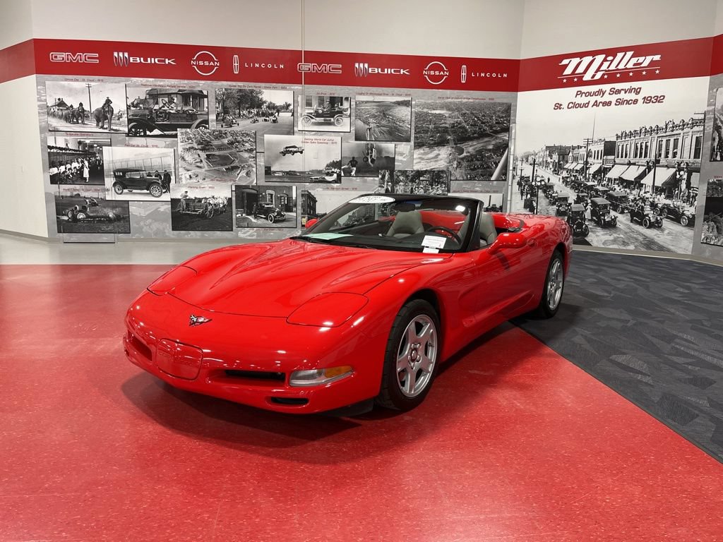 Used 1999 Chevrolet Corvette Convertible w/ Performance Handling Pkg RWD image 9