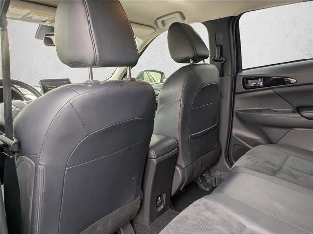 Used 2023 Mitsubishi Eclipse Cross SE image 13