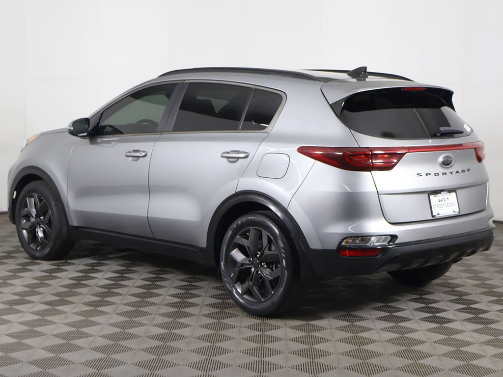 Used 2022 Kia Sportage Nightfall Edition FWD image 8