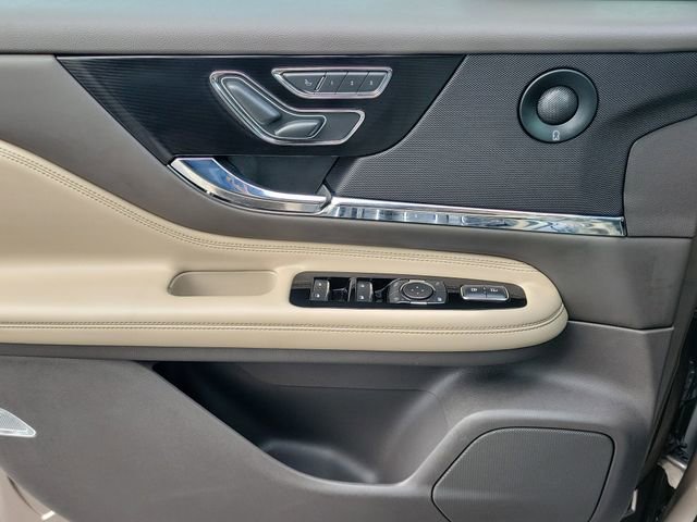 Certified 2020 Lincoln Corsair Reserve w/ Equipment Group 201A AWD/4WD image 13