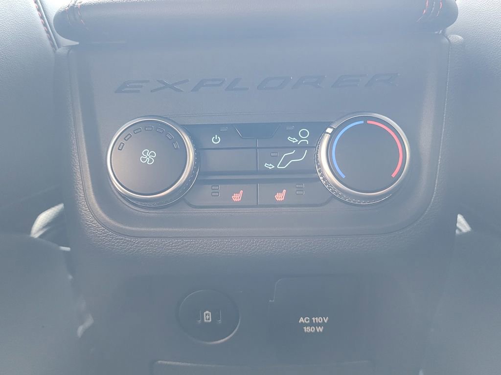 Used 2025 Ford Explorer ST image 14