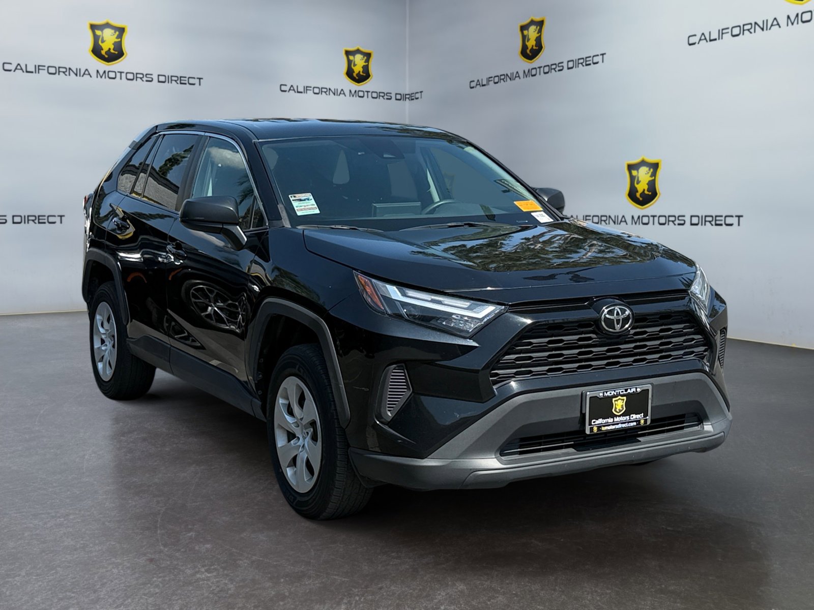Used 2024 Toyota RAV4 LE image 7