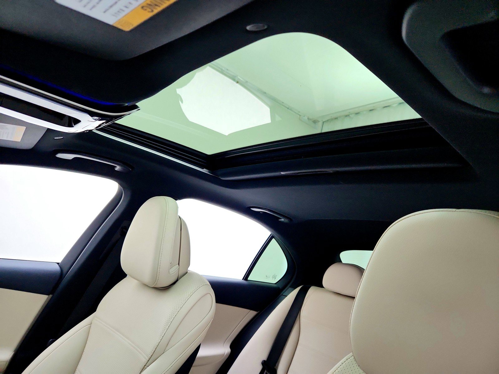 Used 2024 Mercedes-Benz C 300 Sedan image 13