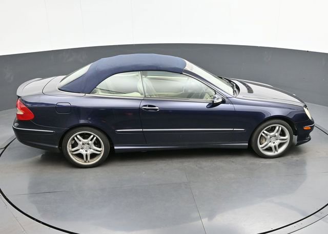 Used 2009 Mercedes-Benz CLK 550 Cabriolet image 20