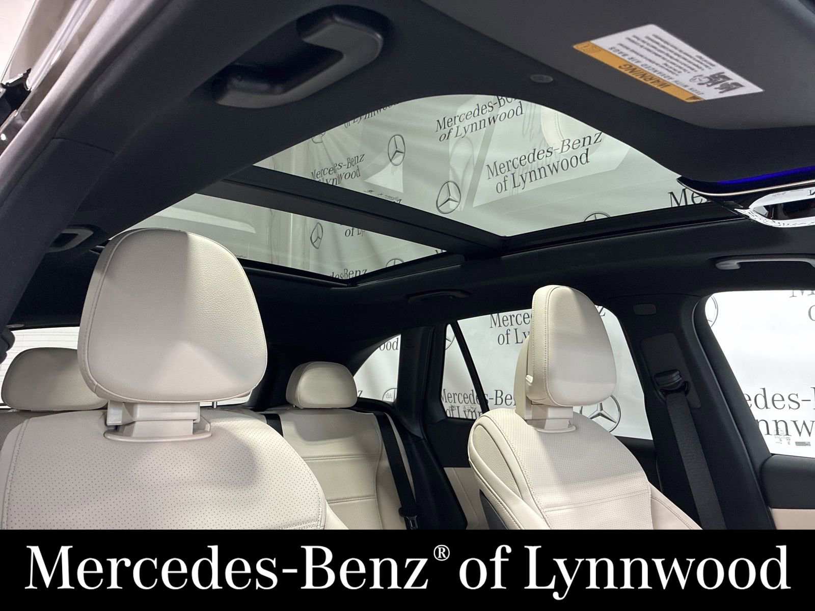 Used 2026 Mercedes-Benz GLC 300 4MATIC image 18