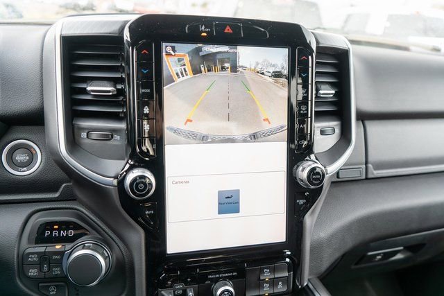 New 2026 RAM 1500 4x4 Crew Cab image 23