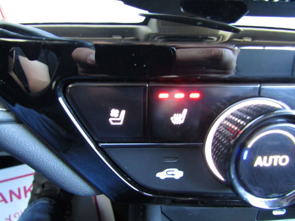 Used 2024 Honda Accord Touring image 39