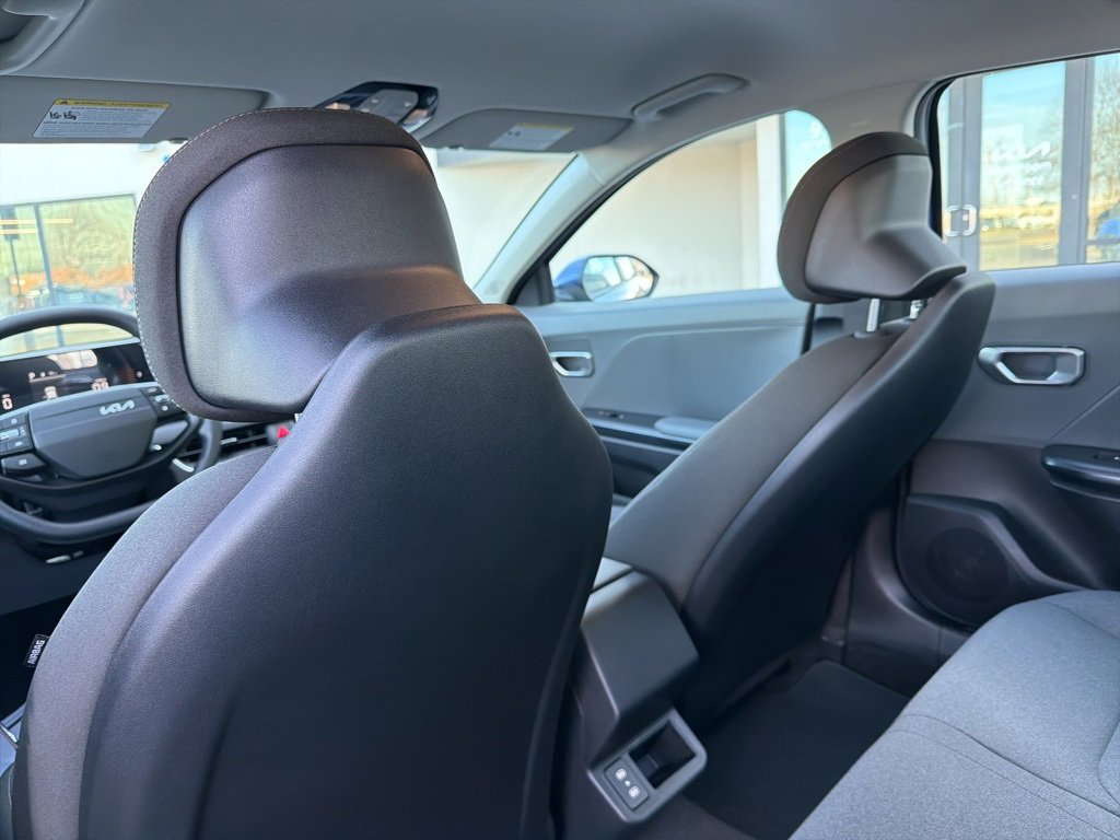 New 2025 Kia K4 LXS image 22