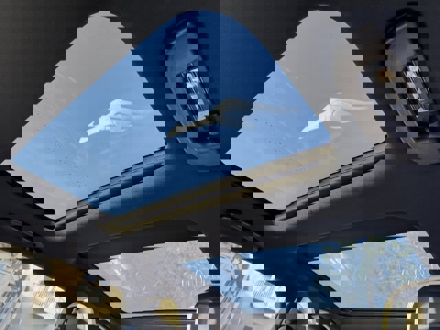 Used 2024 Mercedes-Benz C 300 4MATIC Sedan image 7