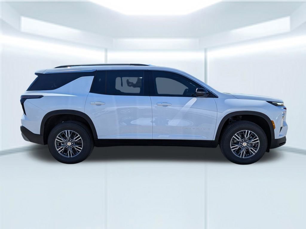 New 2026 Chevrolet Traverse LT w/ LPO, Floor Liner Package FWD image 7