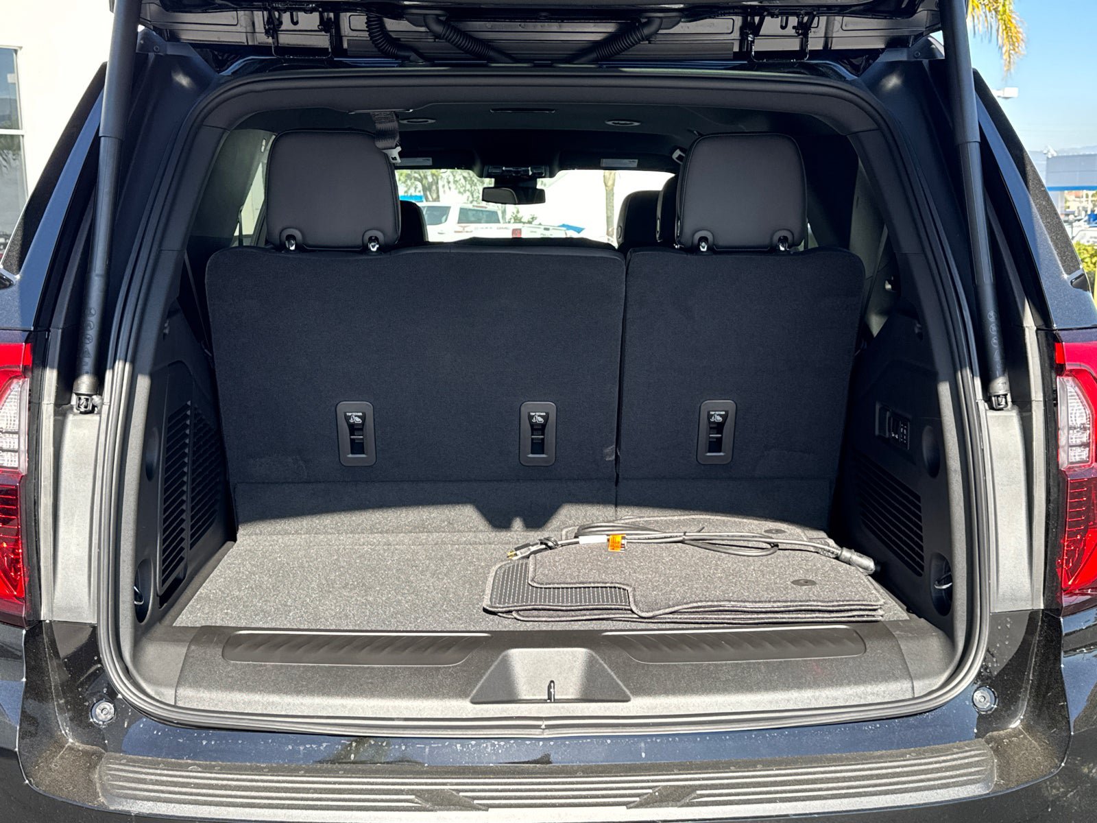 New 2026 GMC Yukon Elevation RWD image 9
