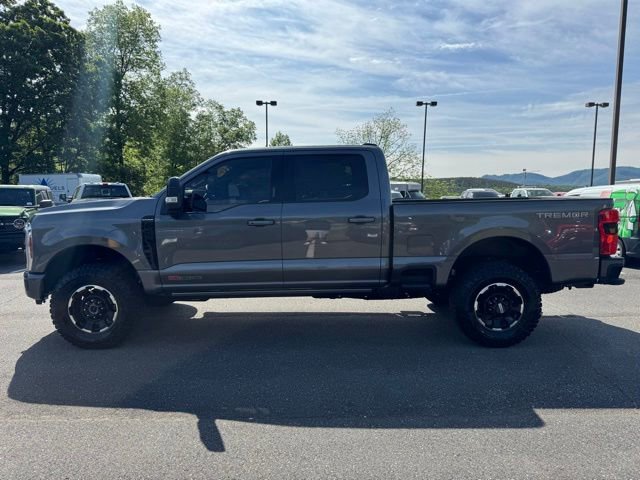 Used 2026 Ford F250 Platinum w/ Tremor Off-Road Package AWD/4WD image 4