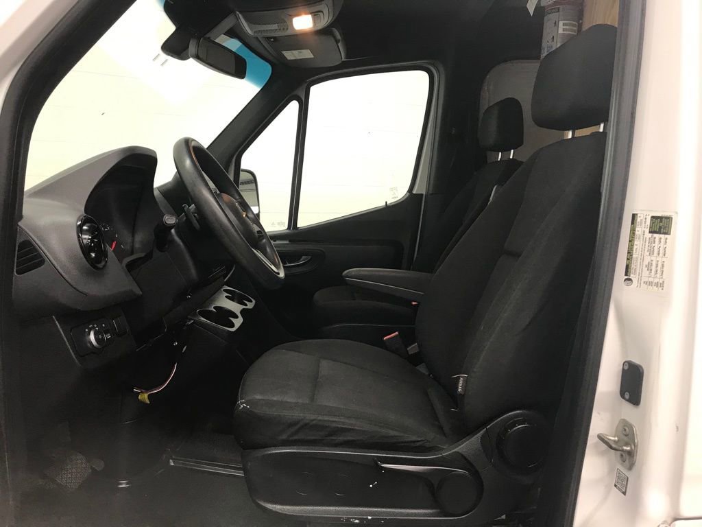 Used 2021 Mercedes-Benz Sprinter 144 Cargo image 12