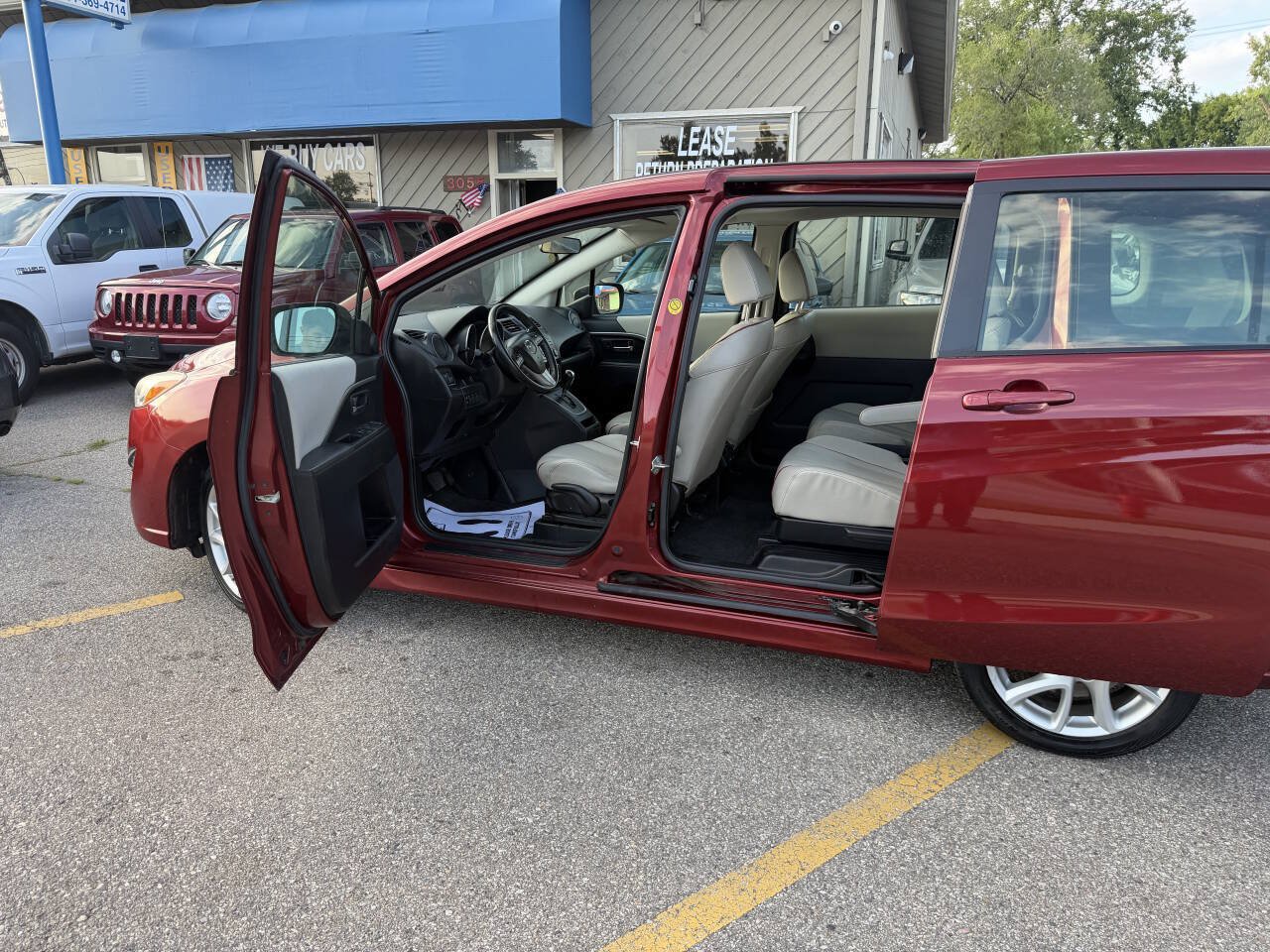 Used 2012 MAZDA MAZDA5 Grand Touring FWD image 18