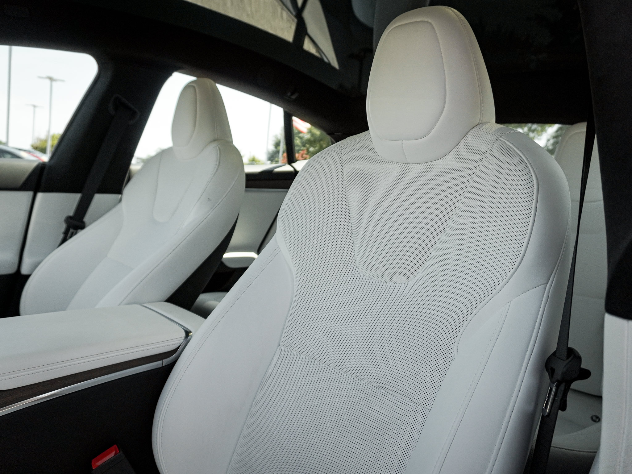 Used 2023 Tesla Model S AWD/4WD image 29