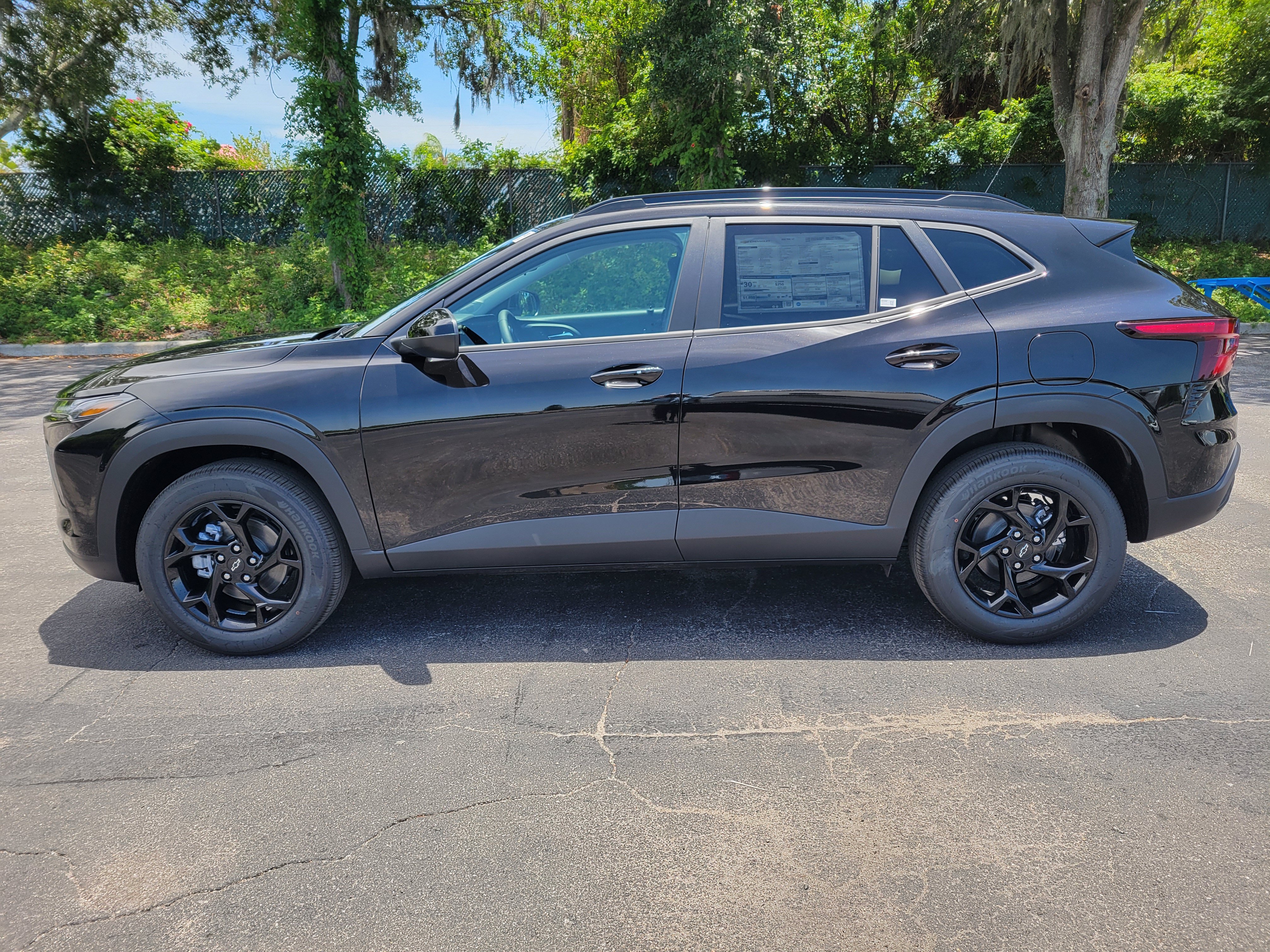 New 2026 Chevrolet Trax LT w/ Driver Confidence Package FWD image 9