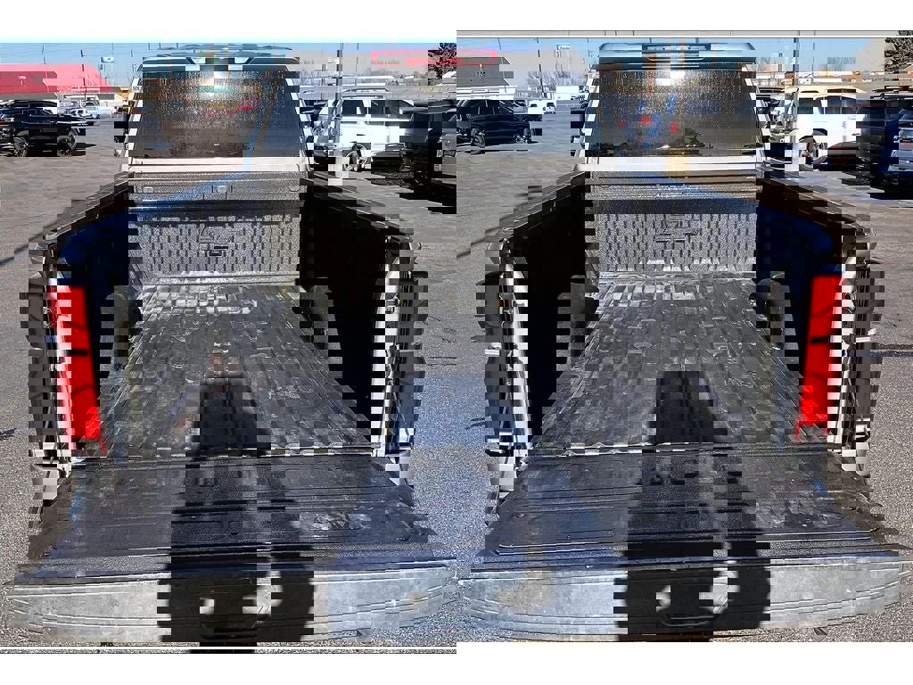 Used 2025 Chevrolet Silverado 3500 LTZ image 11