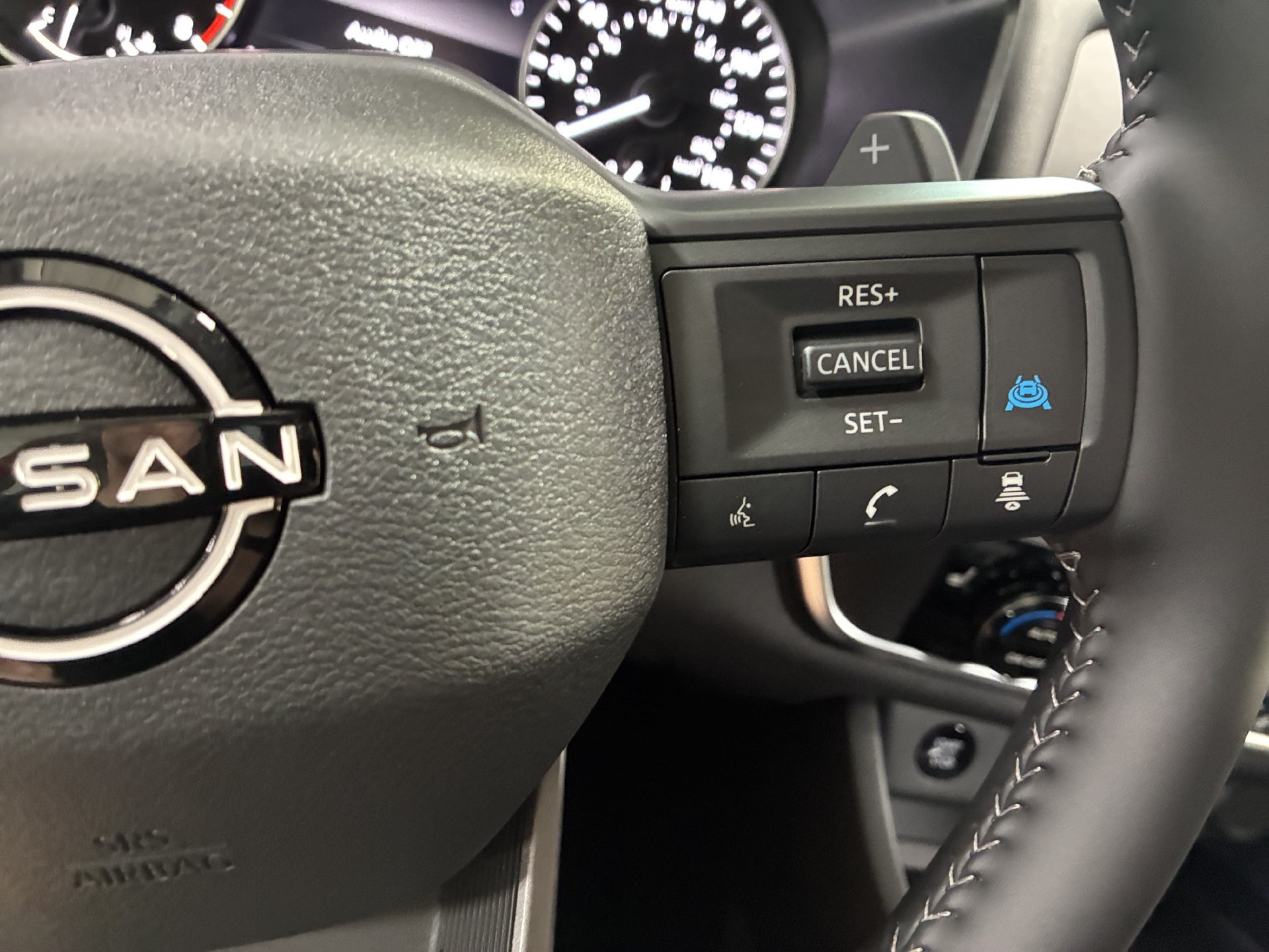 New 2026 Nissan Rogue Dark Armor AWD/4WD image 18