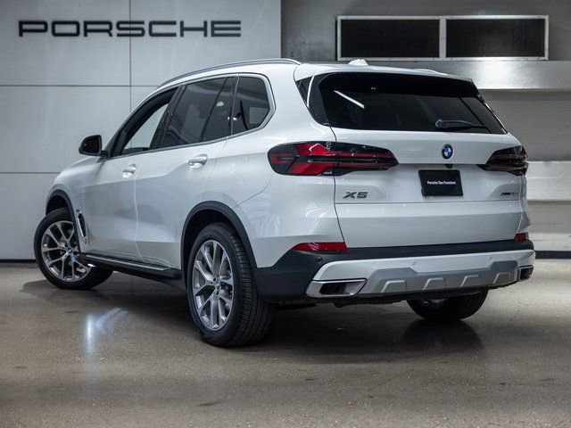 Used 2026 BMW X5 xDrive40i image 3