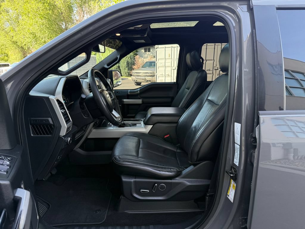 Used 2018 Ford F150 Lariat w/ Equipment Group 502A Luxury AWD/4WD image 21