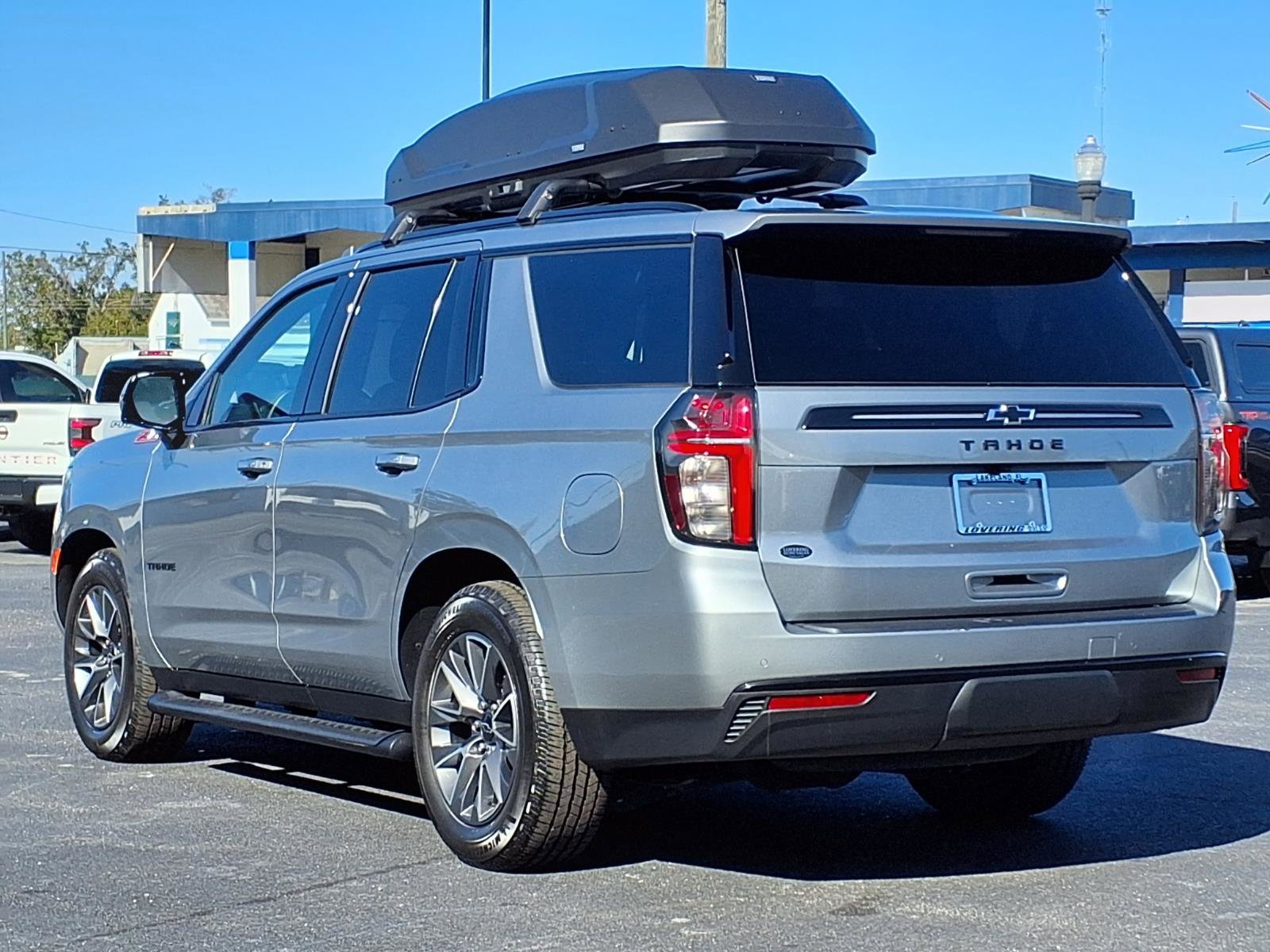Used 2024 Chevrolet Tahoe Z71 w/ Z71 Off-Road Package image 4