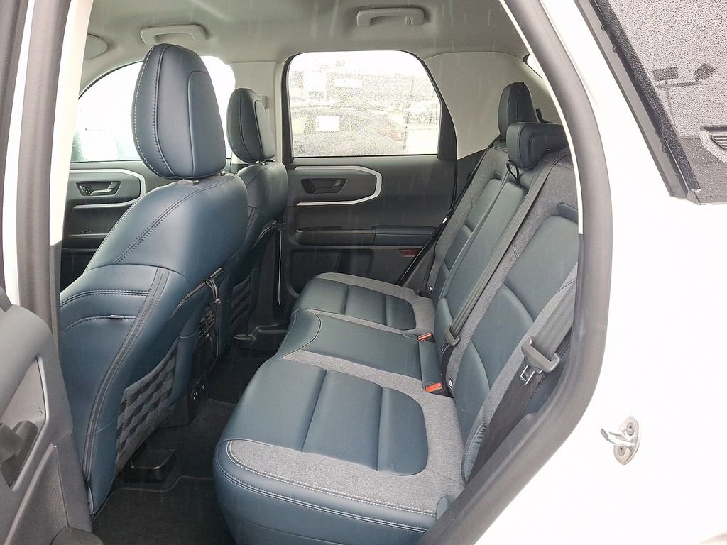 Used 2023 Ford Bronco Sport Outer Banks image 13