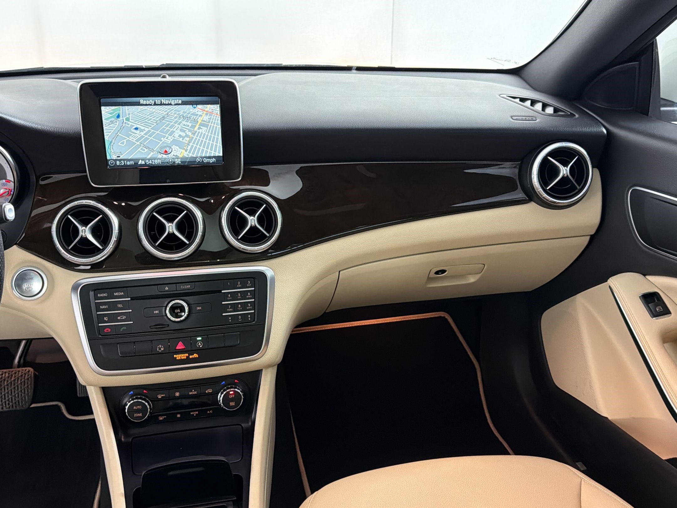 Used 2015 Mercedes-Benz CLA 250 4MATIC image 30