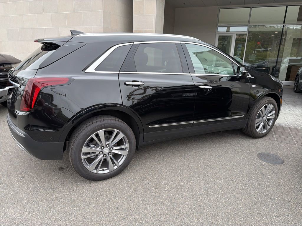 Used 2026 Cadillac XT5 Premium Luxury w/ Driver Assist Package AWD/4WD image 9