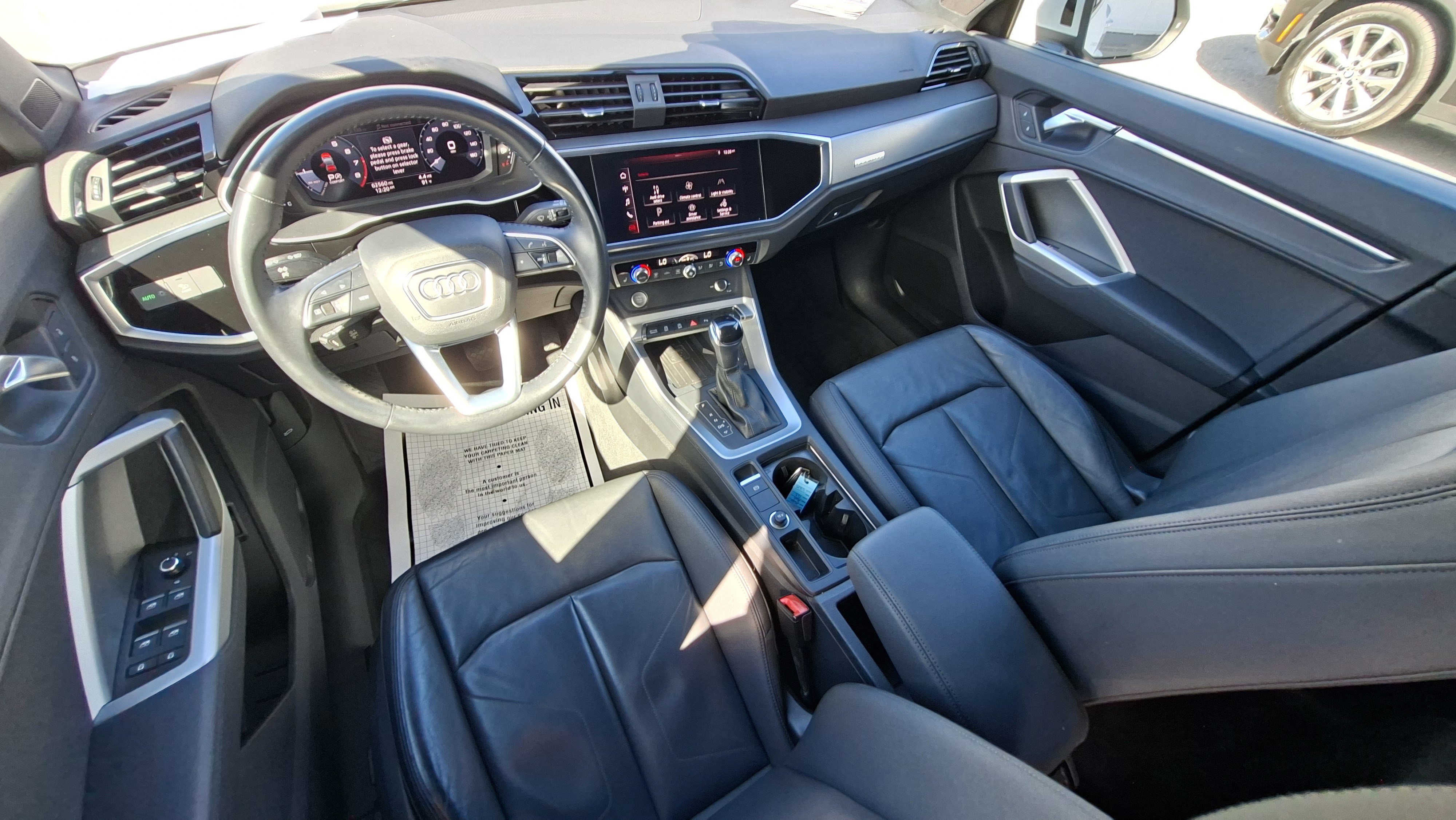 Used 2020 Audi Q3 2.0T Premium Plus w/ Premium Plus Package AWD/4WD image 19