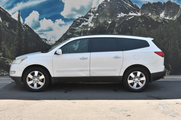 Used 2012 Chevrolet Traverse LTZ AWD/4WD image 7