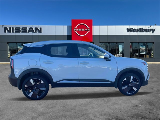 Used 2025 Nissan Kicks SR image 5
