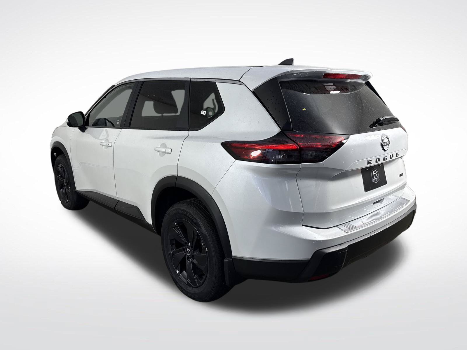 New 2026 Nissan Rogue SV w/ Cold Weather Package AWD/4WD image 30