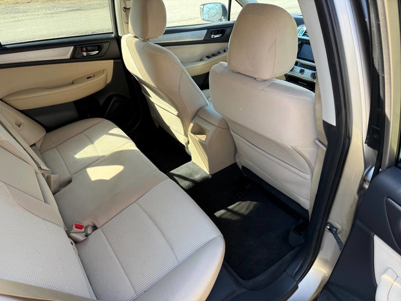 Used 2015 Subaru Outback 2.5i Premium image 15